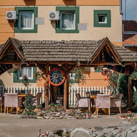 Gros Hotel - Leskovac Leskovac  Buitenkant foto