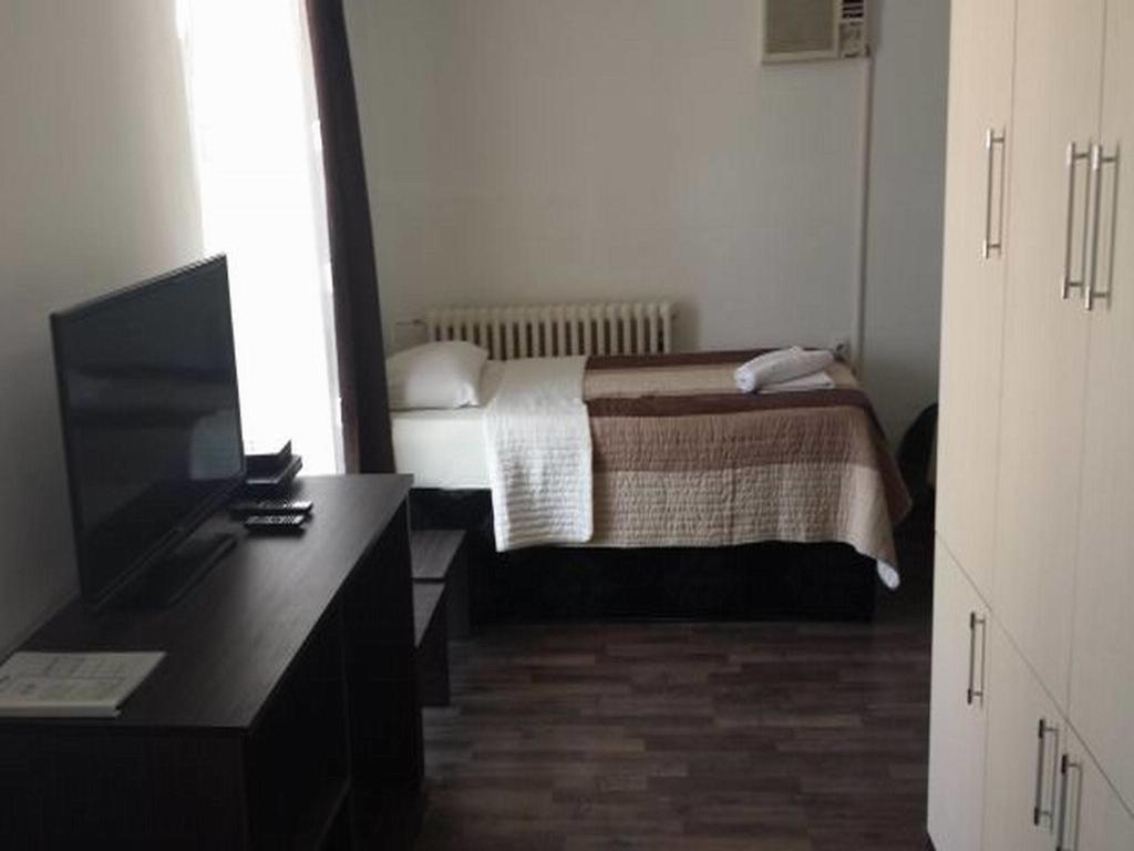 Gros Hotel - Leskovac Leskovac  Buitenkant foto